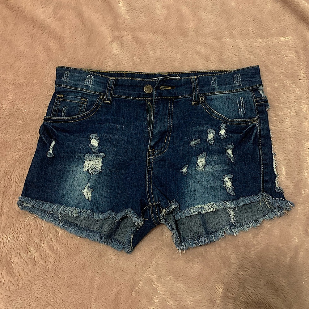 BLUE JEAN SHORTS